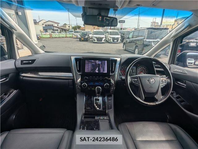 Toyota ALPHARD 2022-05 8072673-2