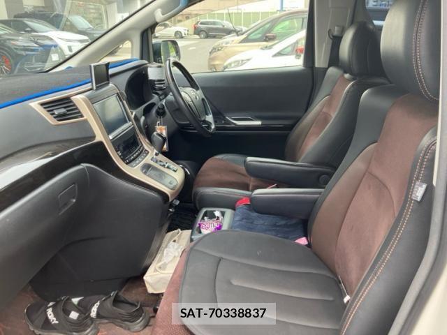 Toyota ALPHARD 2013-11 8072709-10