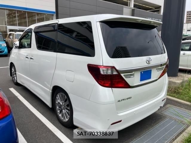 Toyota ALPHARD 2013-11 8072709-2