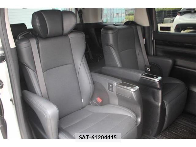 Toyota ALPHARD 2021-05 8072687-19