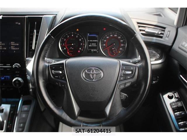 Toyota ALPHARD 2021-05 8072687-22