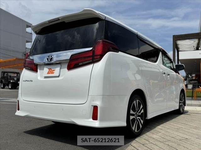 Toyota ALPHARD 2023-03 8072669-14