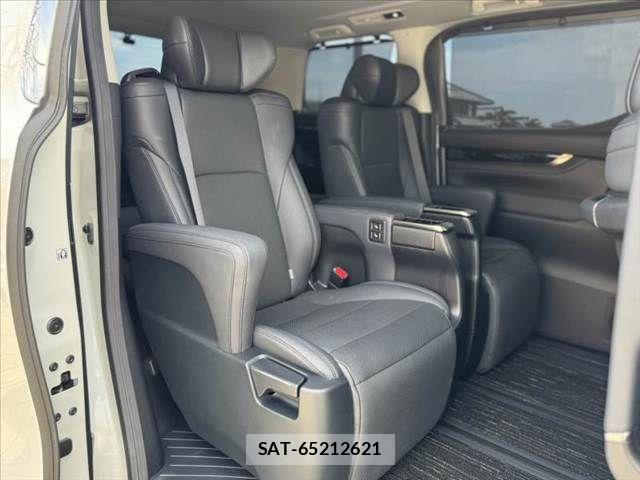 Toyota ALPHARD 2023-03 8072669-18