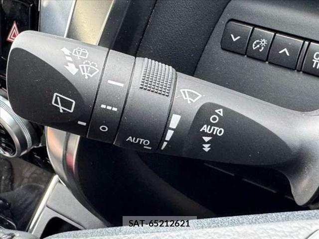Toyota ALPHARD 2023-03 8072669-26
