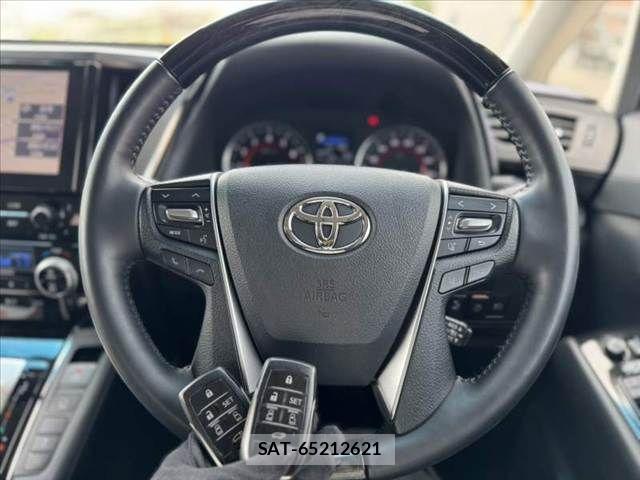 Toyota ALPHARD 2023-03 8072669-6