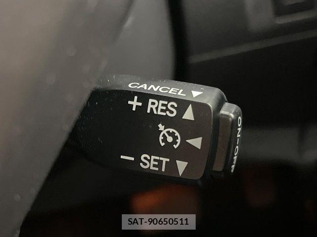 Toyota ALPHARD 2014-03 8072708-6