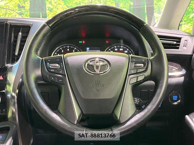 Toyota ALPHARD 2022-09 8072667-11