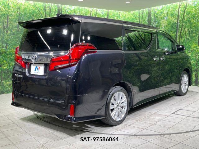 Toyota ALPHARD 2022-08 8072686-17