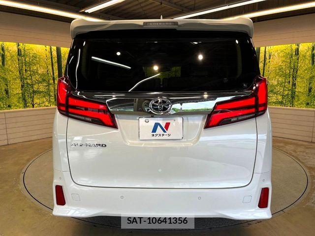 Toyota ALPHARD 2023-02 8072668-15