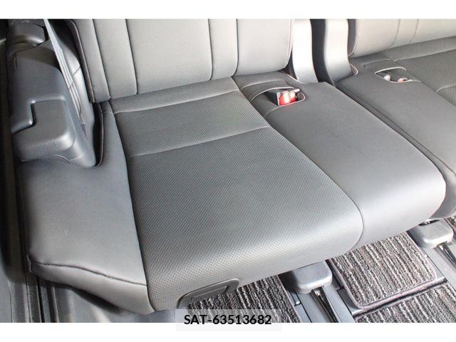 Toyota ALPHARD 2024-04 8072661-19