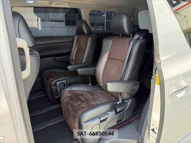 Toyota ALPHARD 2014-02 8072700-18