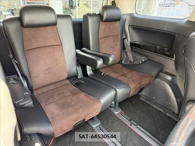 Toyota ALPHARD 2014-02 8072700-19