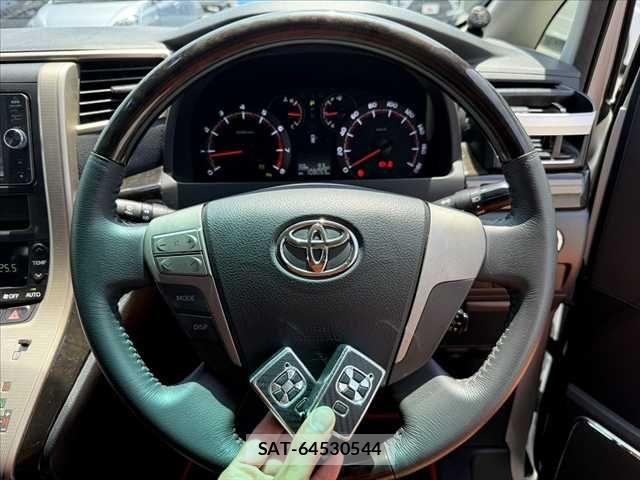 Toyota ALPHARD 2014-02 8072700-23