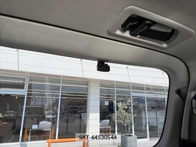 Toyota ALPHARD 2014-02 8072700-29