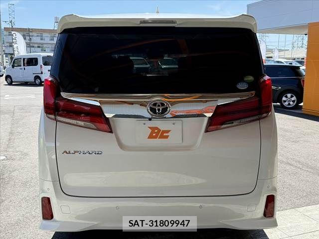 Toyota ALPHARD 2019-09 8072685-13