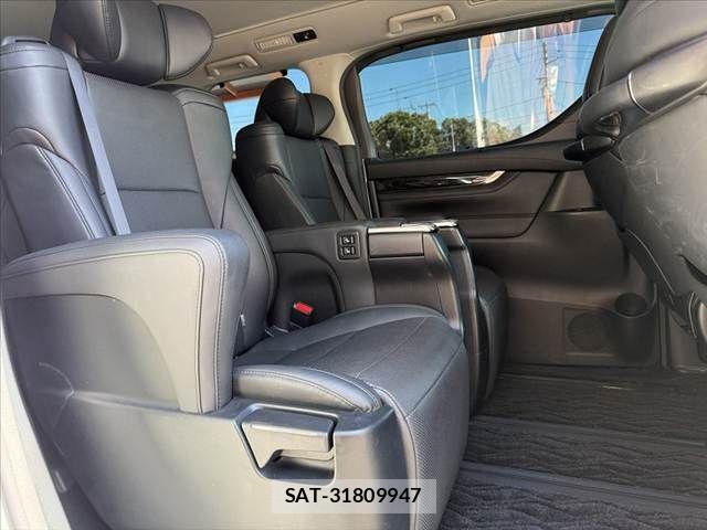 Toyota ALPHARD 2019-09 8072685-17