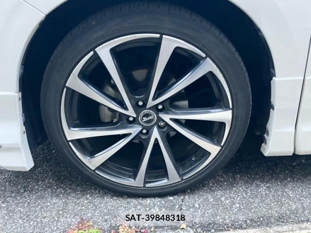 Toyota ALPHARD 2019-04 8097796-9