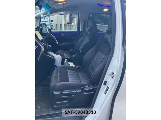 Toyota ALPHARD 2019-04 8097796-13