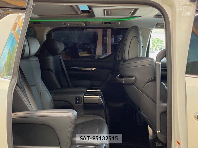 Toyota ALPHARD 2023-04 8097751-8