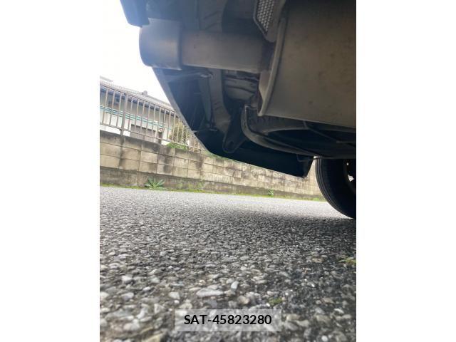 Toyota ALPHARD 2005-03 8097827-4