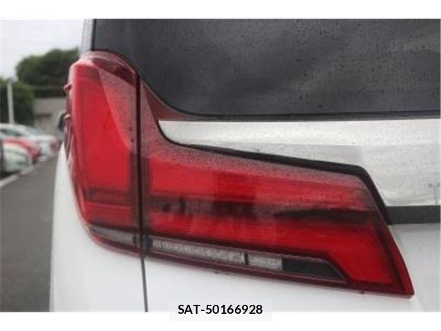Toyota ALPHARD 2020-06 8097777-29