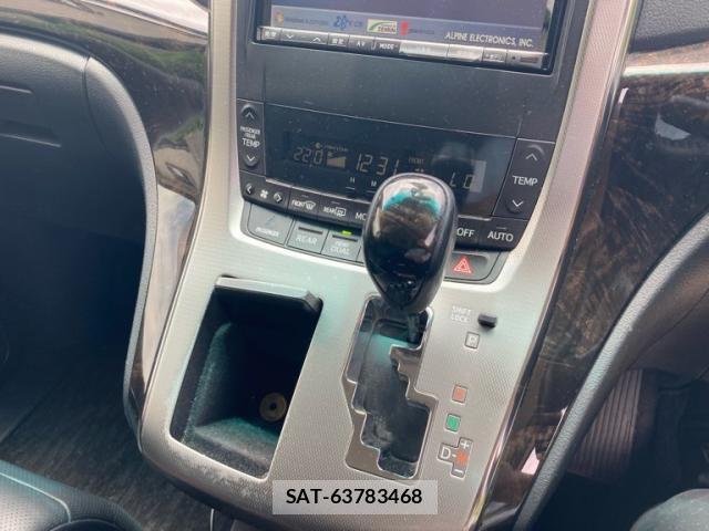 Toyota ALPHARD 2012-02 8097817-19