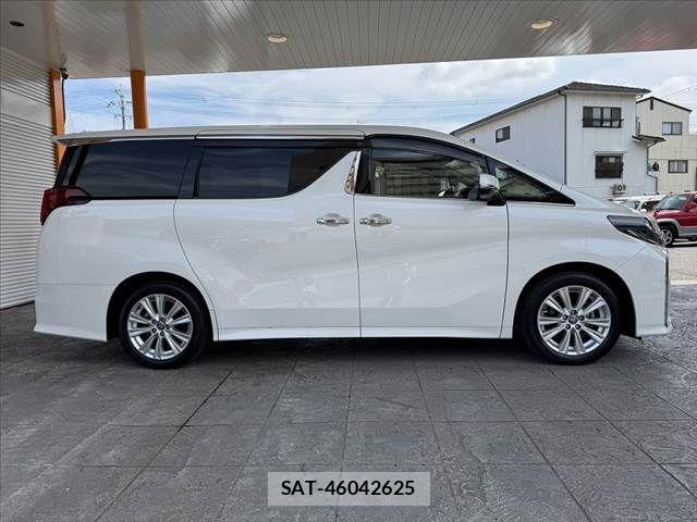 Toyota ALPHARD 2022-02 8097767-9