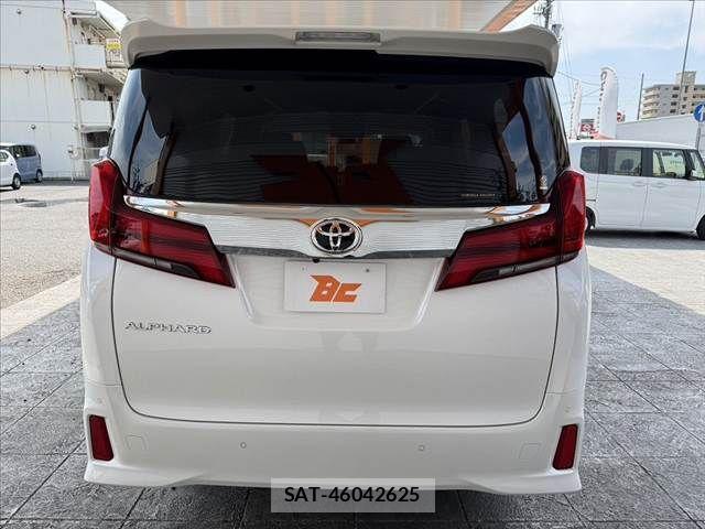 Toyota ALPHARD 2022-02 8097767-12