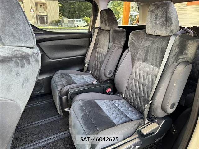 Toyota ALPHARD 2022-02 8097767-16