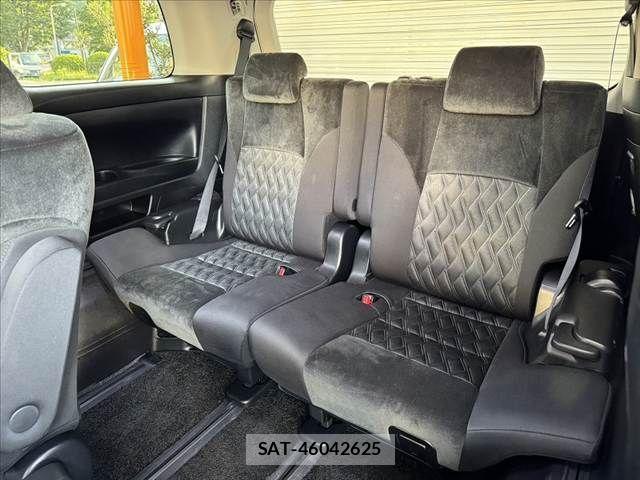 Toyota ALPHARD 2022-02 8097767-17