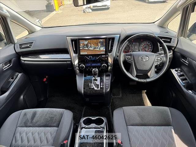 Toyota ALPHARD 2022-02 8097767-1