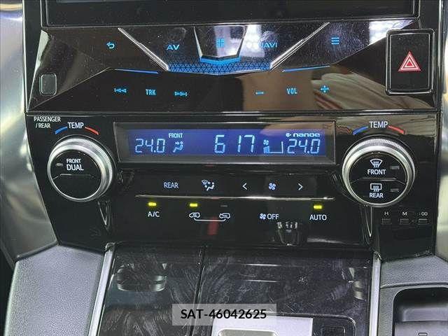 Toyota ALPHARD 2022-02 8097767-22