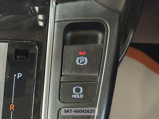 Toyota ALPHARD 2022-02 8097767-27