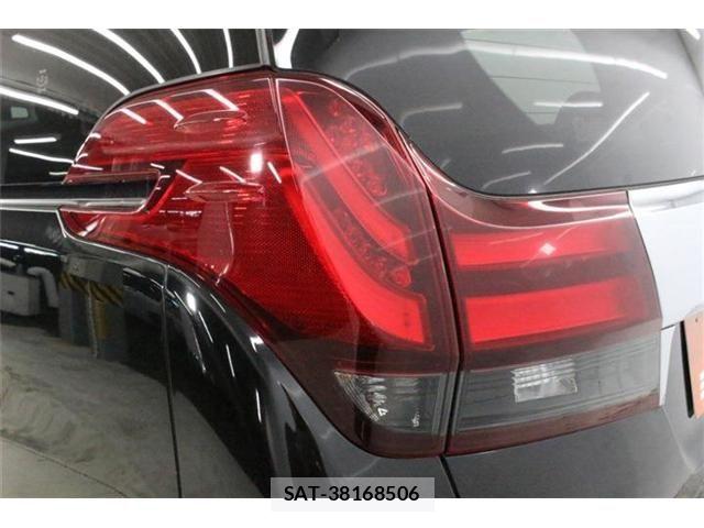 Toyota ALPHARD 2016-04 8097798-17