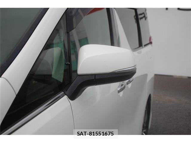 Toyota ALPHARD 2019-04 8097802-25