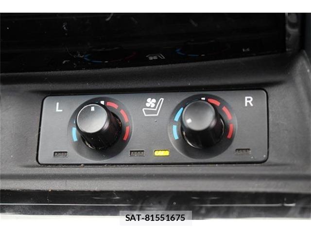 Toyota ALPHARD 2019-04 8097802-3