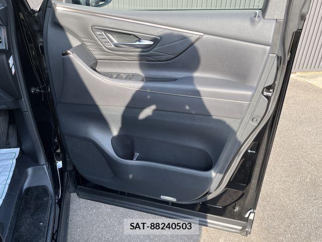 Toyota ALPHARD 2024-07 8097729-24