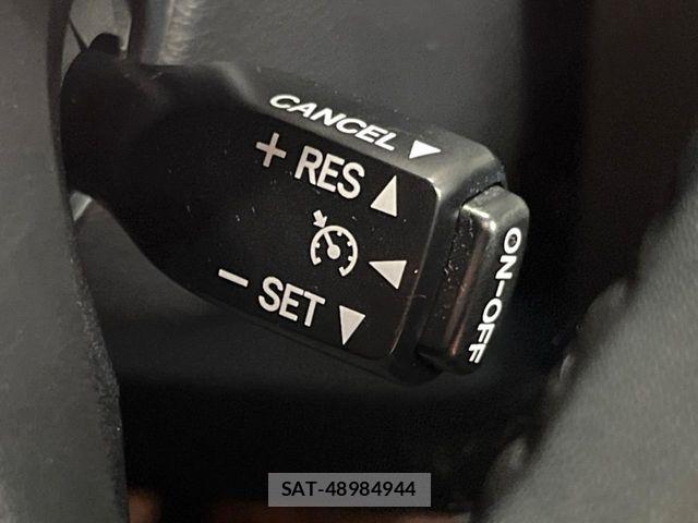 Toyota ALPHARD 2015-08 8097780-6