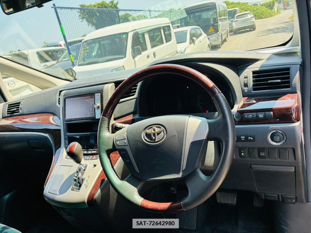 Toyota ALPHARD 2011-12 7982237-8