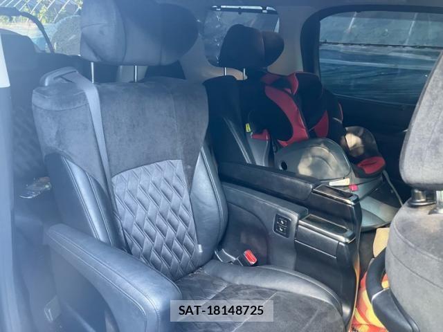 Toyota ALPHARD 2016-06 8097804-11