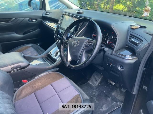 Toyota ALPHARD 2016-06 8097804-15