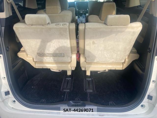 Toyota ALPHARD 2015-09 8097814-11