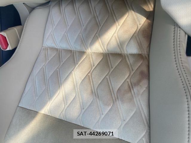 Toyota ALPHARD 2015-09 8097814-13