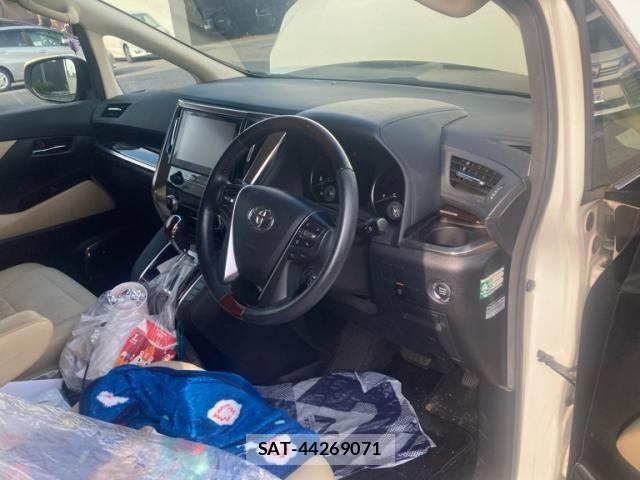 Toyota ALPHARD 2015-09 8097814-8