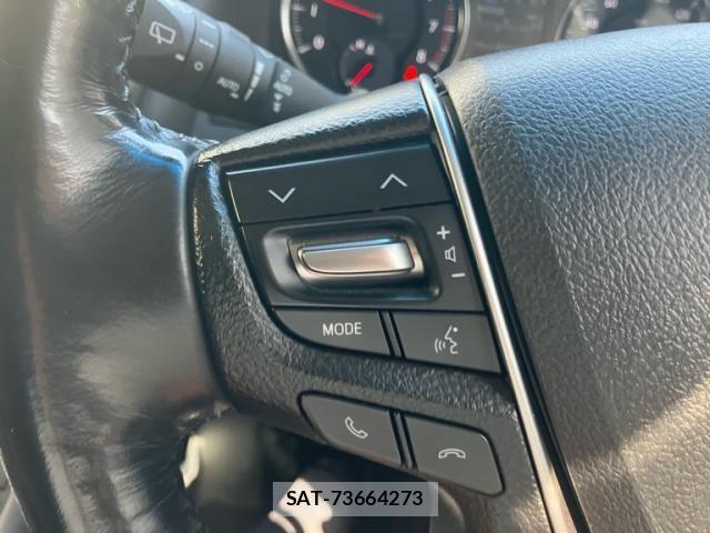 Toyota ALPHARD 2017-08 8097797-15