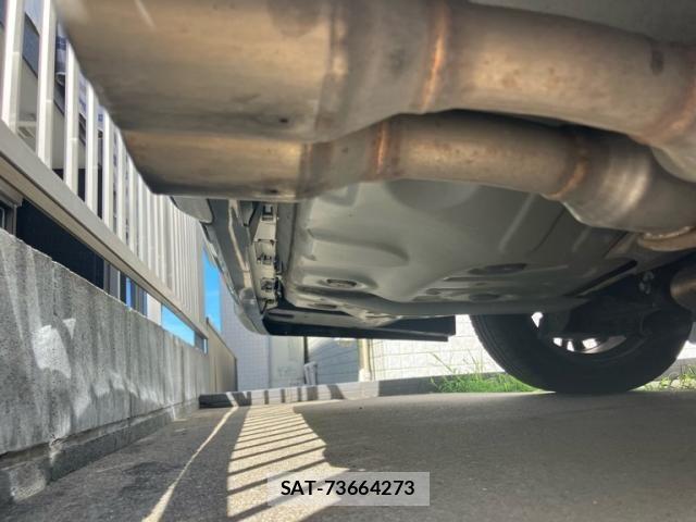 Toyota ALPHARD 2017-08 8097797-25