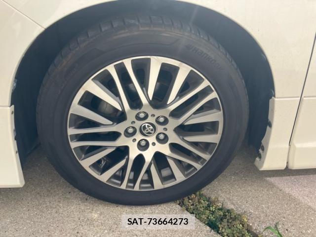 Toyota ALPHARD 2017-08 8097797-4