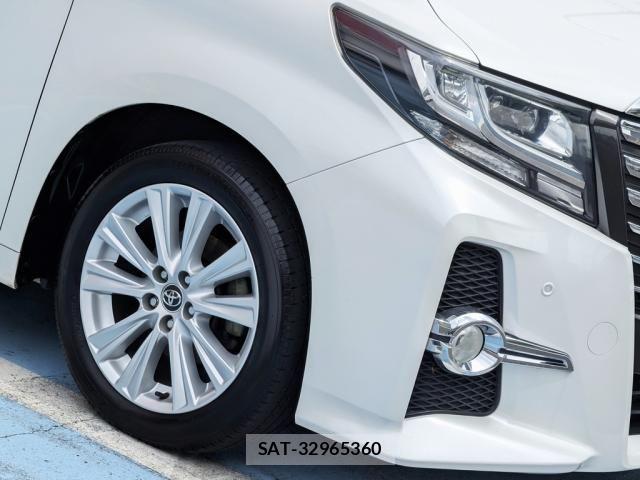 Toyota ALPHARD 2015-04 8097805-9