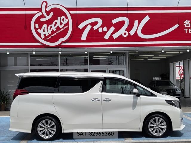 Toyota ALPHARD 2015-04 8097805-5