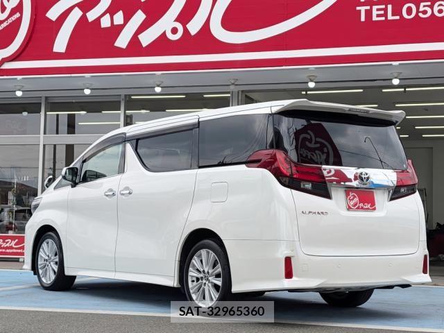 Toyota ALPHARD 2015-04 8097805-8